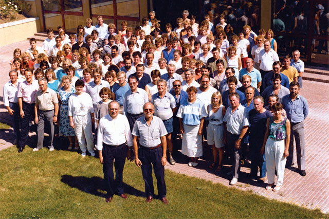 1975 - THIRD GENERATION OF FAMILY MANAGEMENT