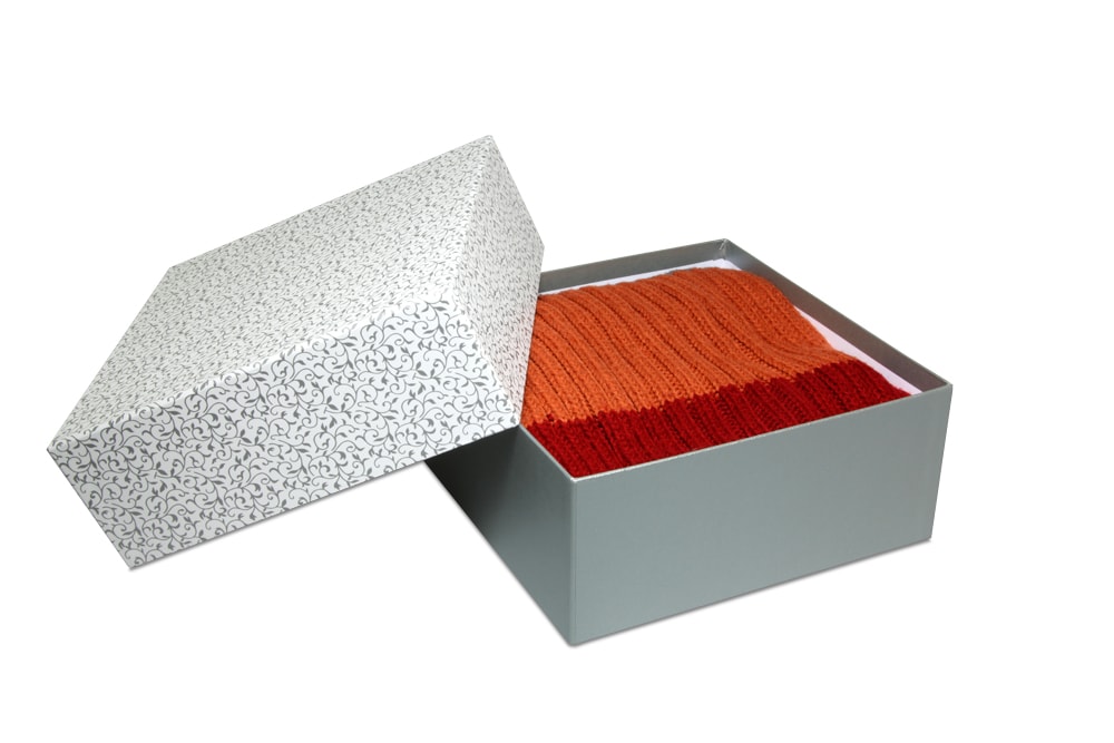 Customised scarf packaging for every need