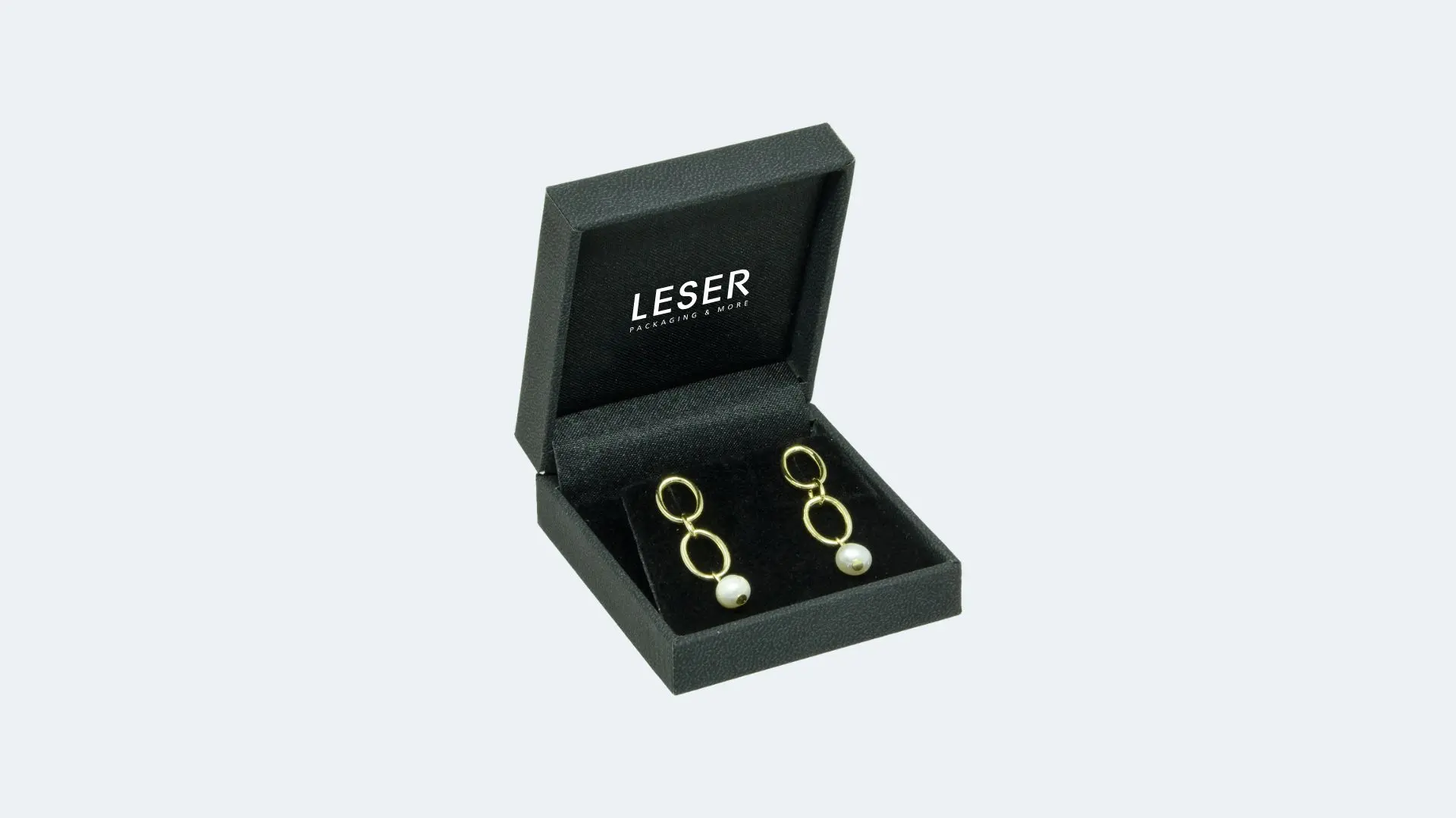 Packaging with logo.<br>Example jewellery packaging.