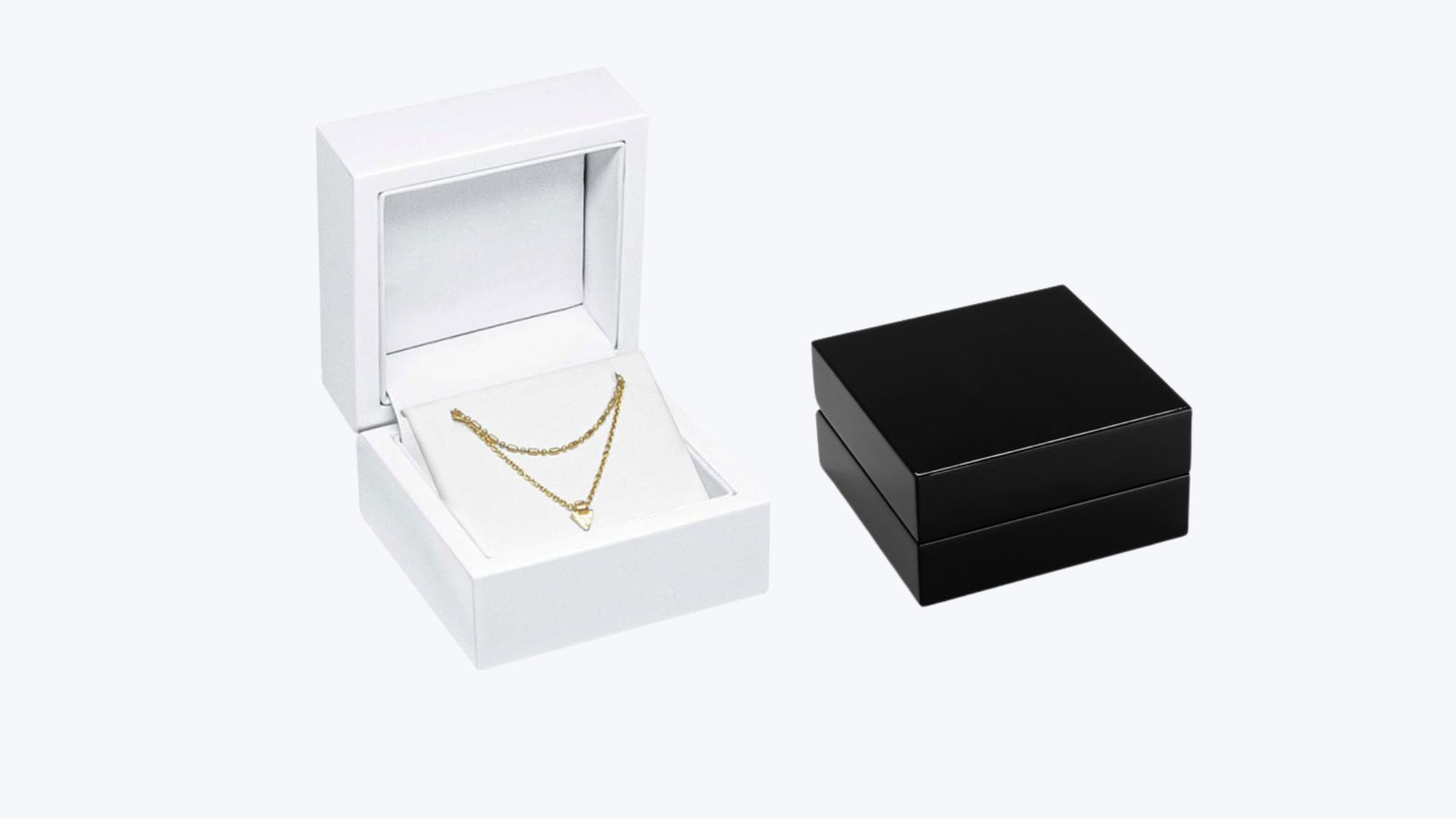 SERIES 6410 WOOD.<br>OUR WOODEN CASE SETS.