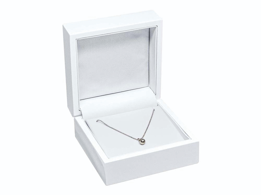 Wooden cases for pendants - earrings - bracelets Wooden cases for pendants - earrings - bracelets